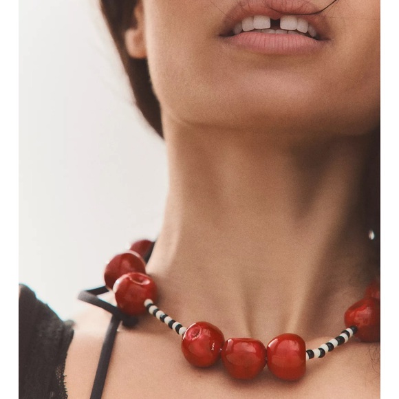 Zara Cherry 🍒 Red and Black Beaded Necklace - Picture 1 of 7